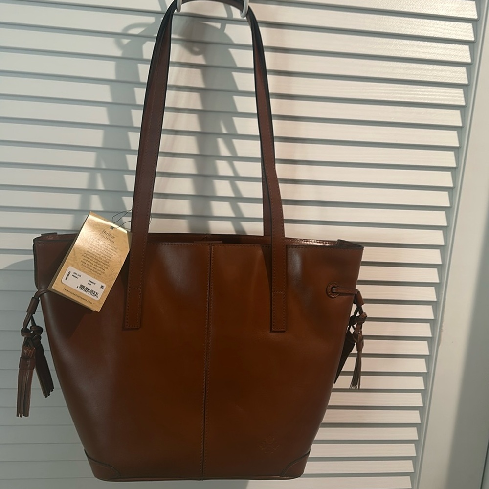 NWT Patricia Nash Heritage Collection Vegan Tan Tote Bag.